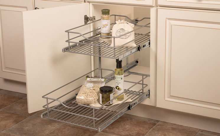 Kitchen storage on a roll